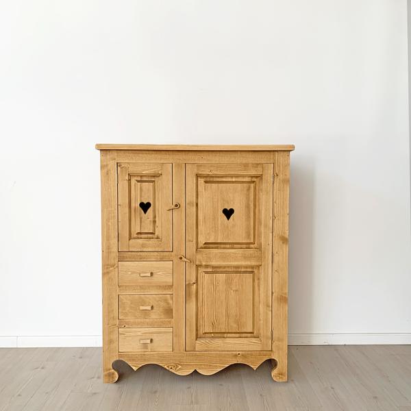 Armoirette  en pin massif 2 portes 3 tiroirs